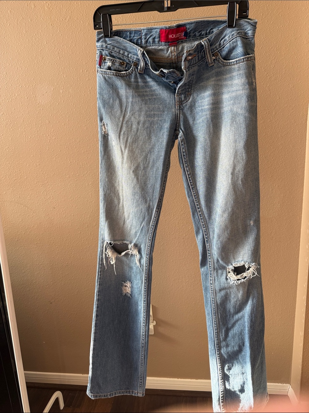 Hollister Light Blue Distressed Straight-Leg Jeans